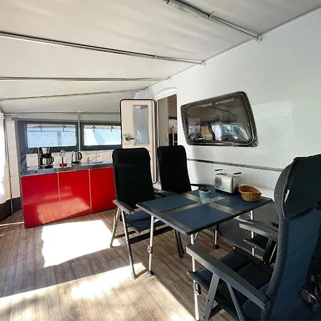 Mietwohnwagen 03 Кемпинг Херингсдорф